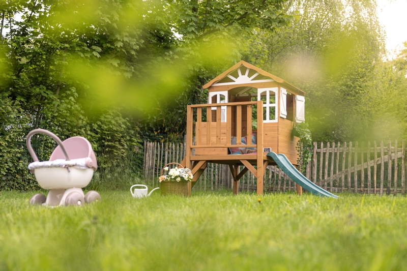 Cub & Co. Queenslander houten speelhuisje met glijbaan