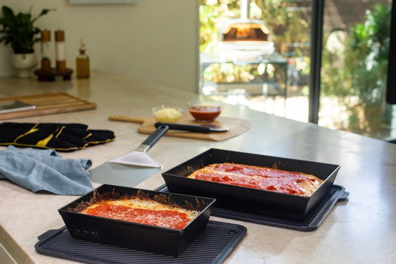 Ooni Pizzapan Detroit-style - Medium