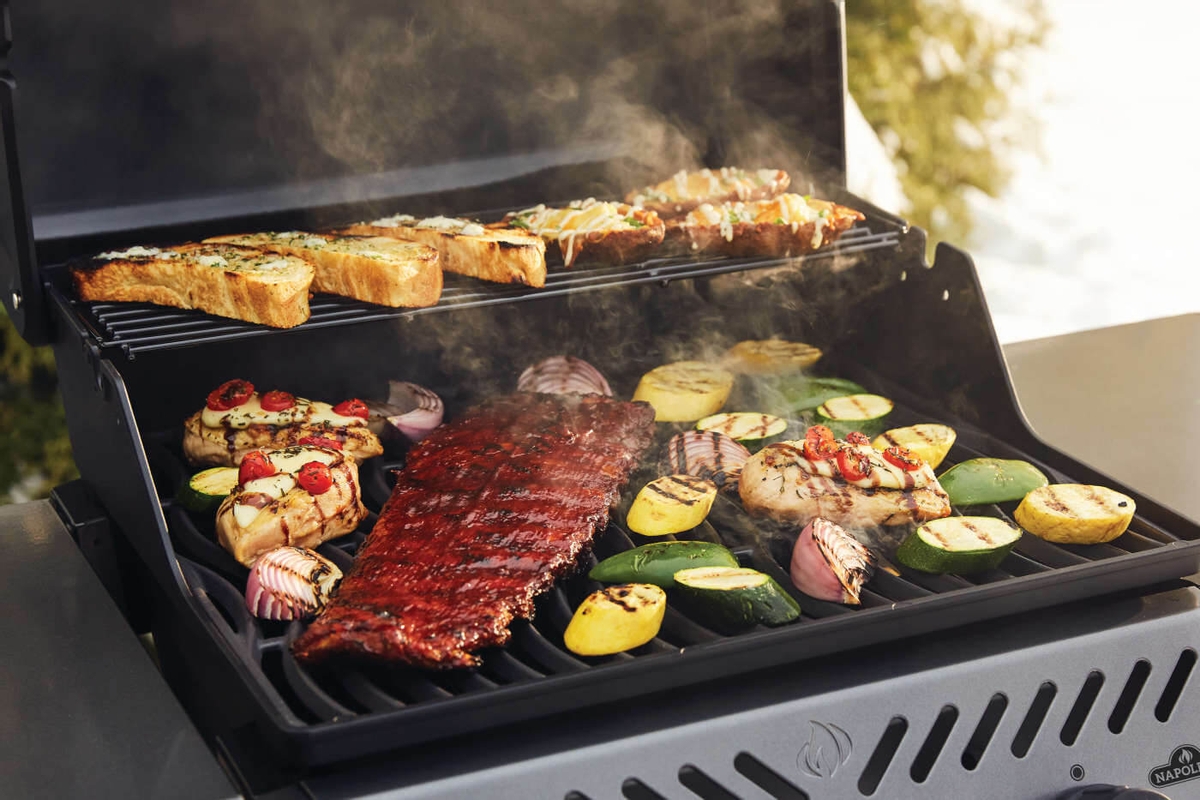 Napoleon Freestyle 425 SB gas bbq