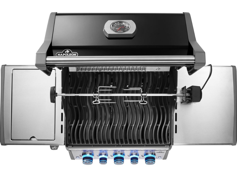 Napoleon Rogue PRO 425 gas bbq