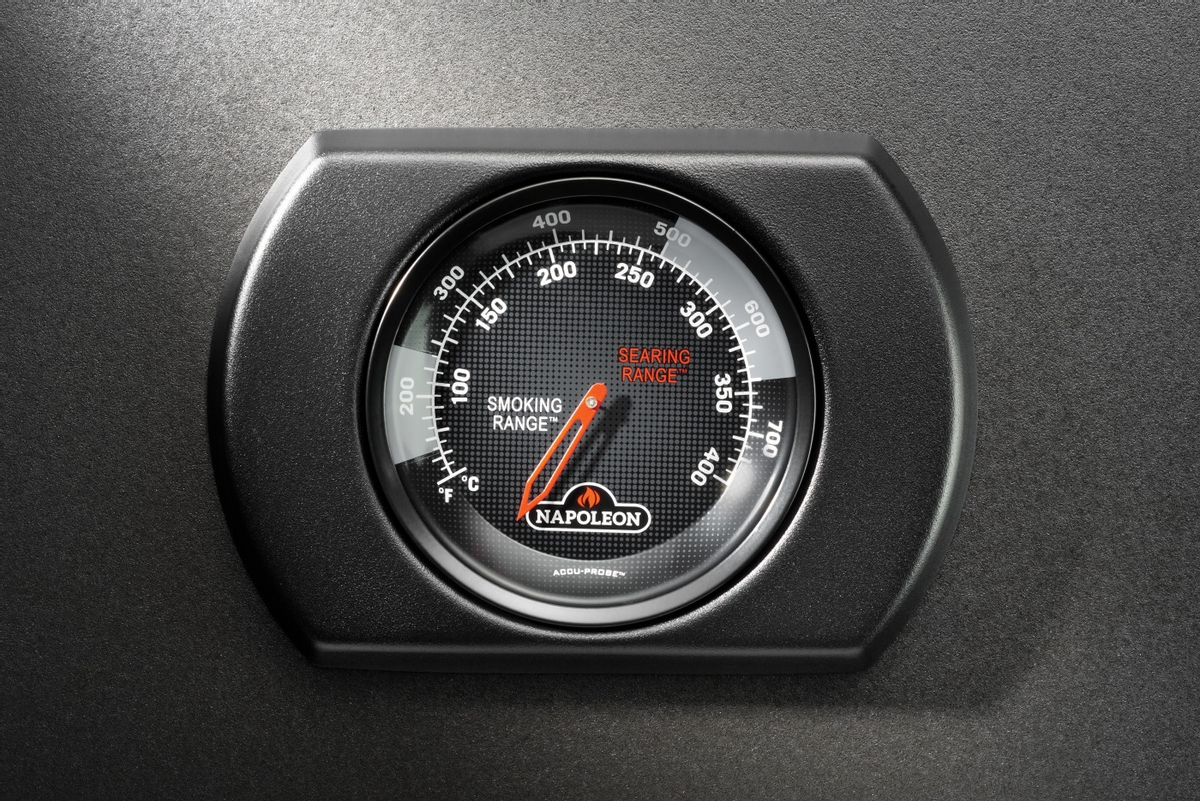 Napoleon Phantom Rogue PRO-S 425 gas bbq  