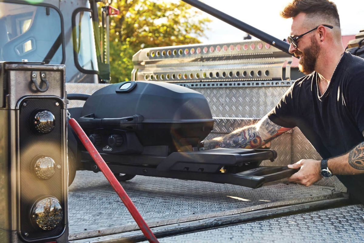 Napoleon Phantom TravelQ PRO 285X gas bbq