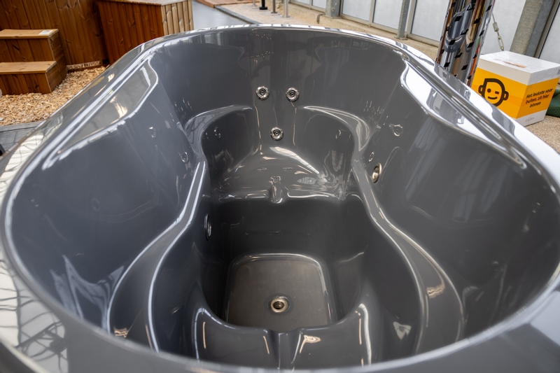 Houtgestookte hottub Intern - ovaal - 2 personen - Grijs