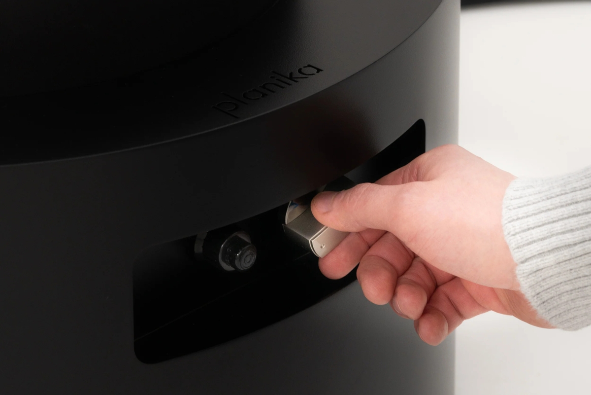 Planika Moon vuurtafel op gas met beschermhoes