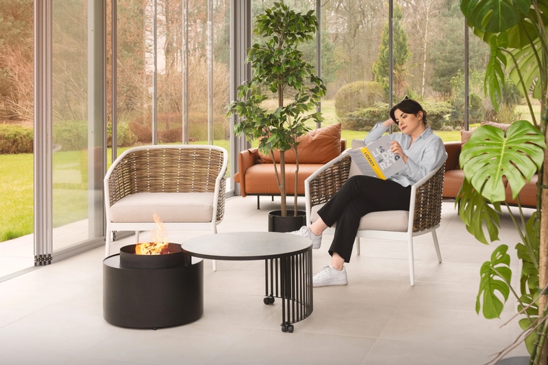 Planika Moon vuurtafel op gas met beschermhoes