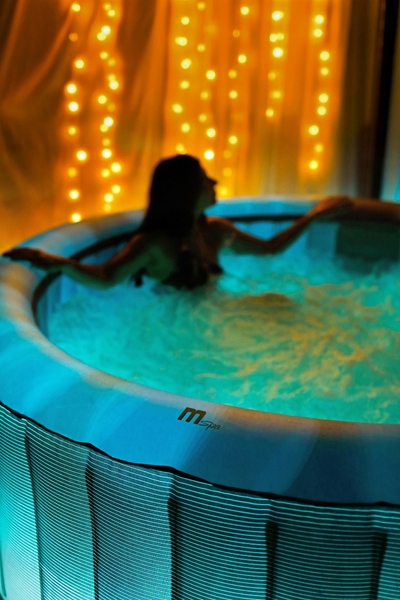 MSpa Starry opblaasbare spa - 6 persoons