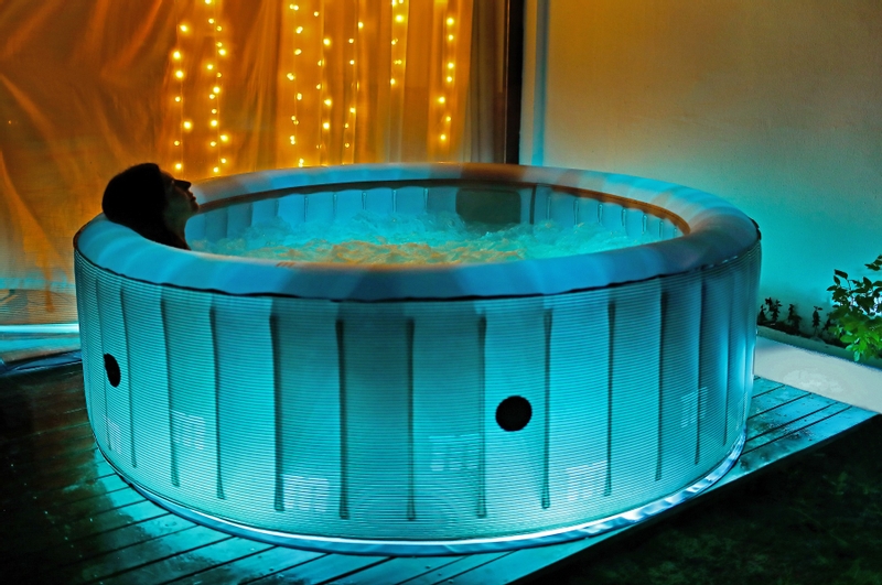 MSpa Starry opblaasbare spa - 6 persoons