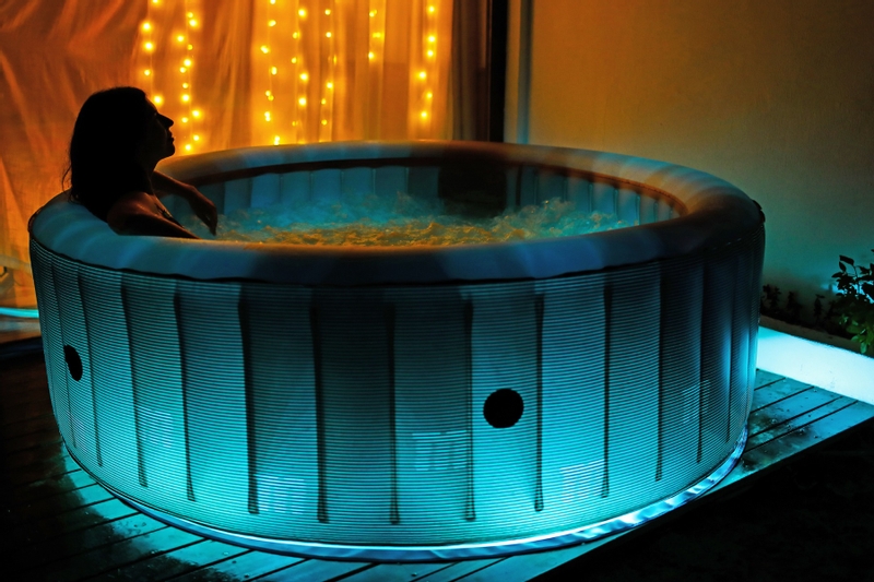 MSpa Starry opblaasbare spa - 6 persoons