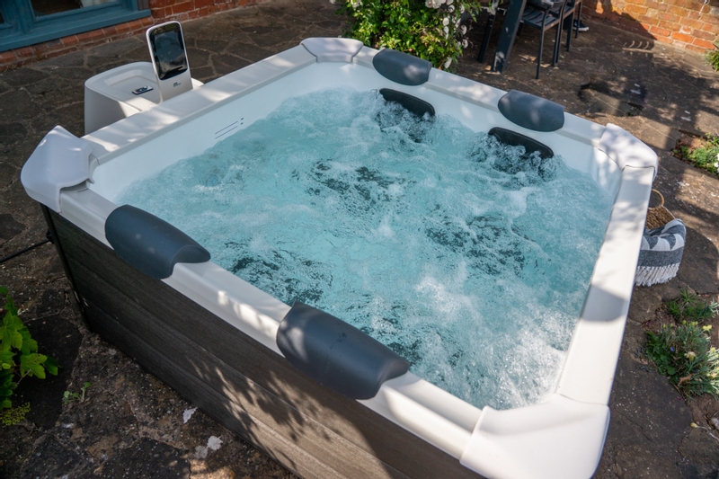 MSpa Oslo Aero Plus frame spa - 8 persoons