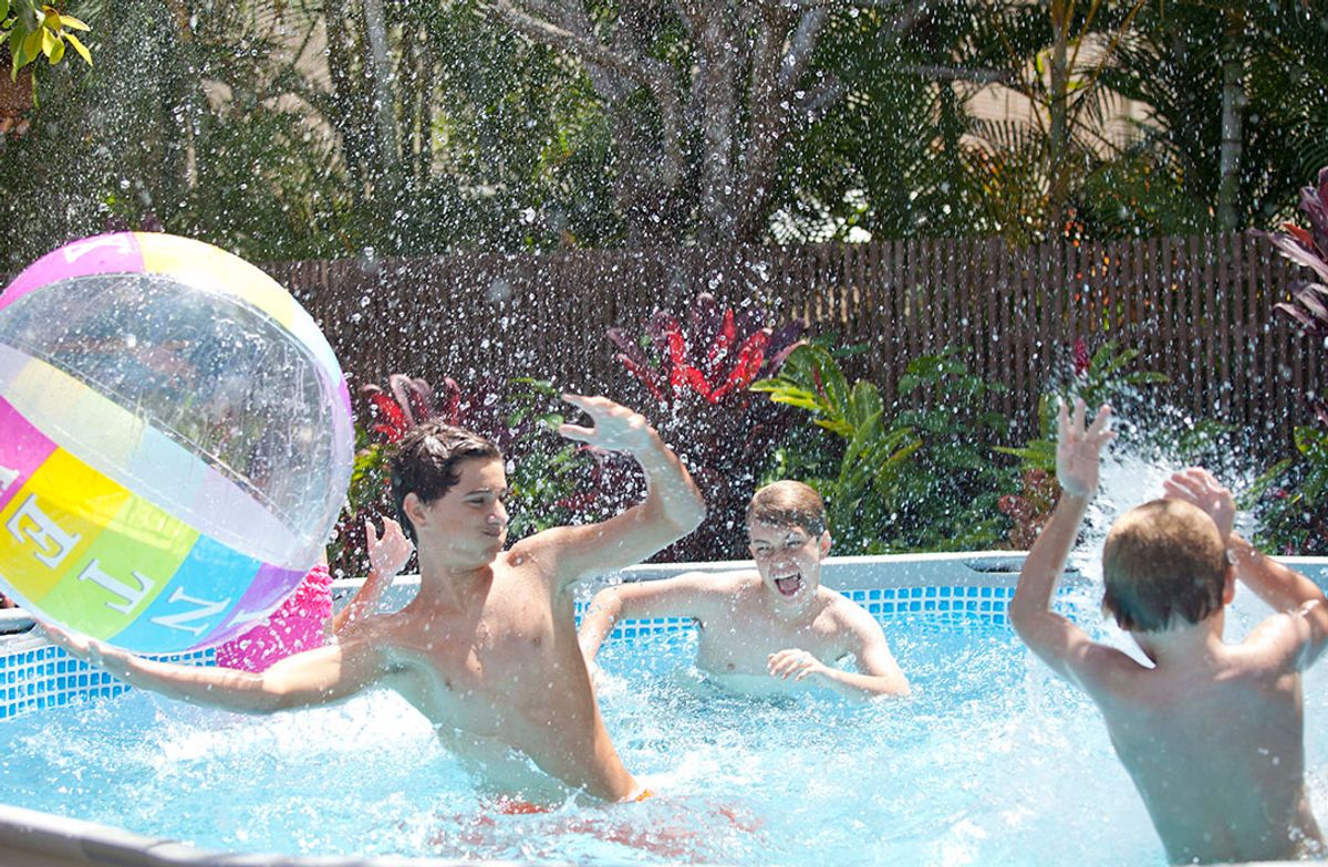 Intex Ultra XTR Frame zwembad - 549 x 274 x 132 cm - met zandfilterpomp en accessoires