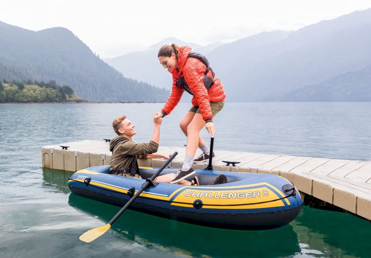 Intex challenger 2 opblaasboot