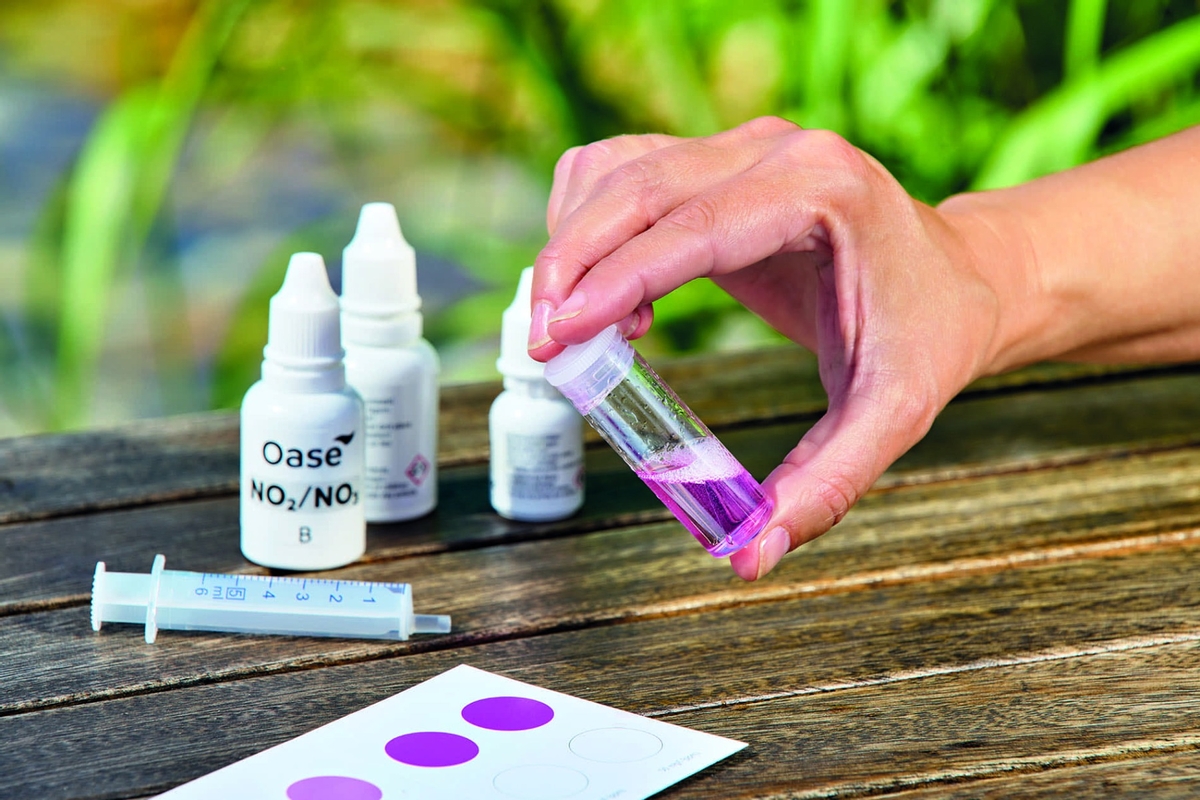 Oase Professionele Wateranalyse testset kleuren vergelijken paars