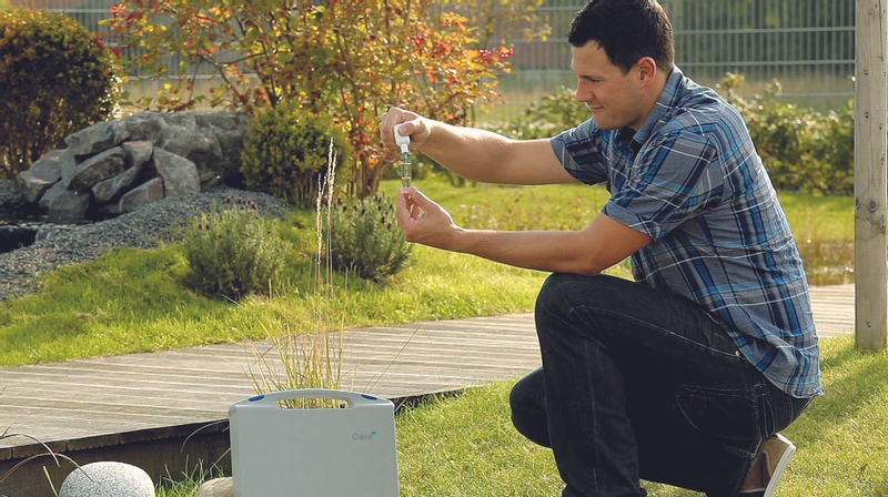 Oase Professionele Wateranalyse testset in gebruik
