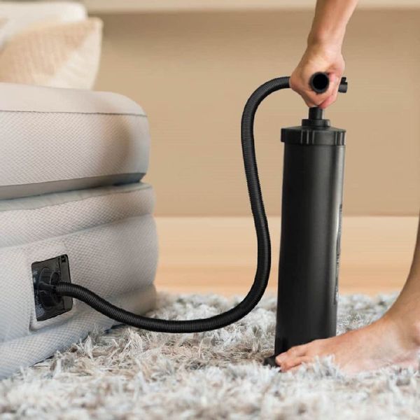 Intex Double Quick III handpomp sfeerbeeld